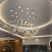 Lustre moderne de luxe au design personnalisé, esthétique, pour escalier, salle à manger, avec éléments en verre