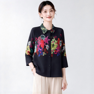 Chemisier plissé floral élégant <span class=keywords><strong>pour</strong></span> femme, imprimé artistique, boutonné, expédition rapide en 7 jours, modèle technique, prêt à être expédié - Collection 2026 - Product Image 4