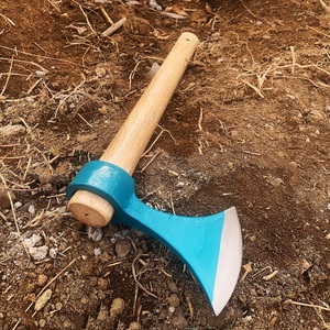 Hacha de Grado Industrial para Exteriores de Año Nuevo - Hoja de Acero con Alto Contenido de Carbono Templada, Mango de Madera para Camping y Uso de Supervivencia Multipropósito - Product Image 4
