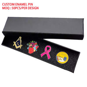 Broche de médecine médicale, Art de l'anatomie humaine, médecine des poumons, épingle en émail drôle, épingles décoratives pour les organes du cerveau et le cœur - Product Image 1