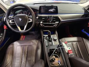 <span class=keywords><strong>BMW</strong></span> 530Li 2019 2.0T Auto Usado con Volante a la Izquierda, Sedán de Gasolina Automático para Exportación - Product Image 4