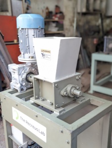 Top Selling V3 Industrial Shredder <b>Machine</b> With Heavy Duty Design High Efficiency Waste Crushing Equipment For <b>Recycling</b> for Sal - Product Image 4