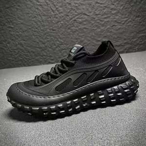 Nouvelles chaussures de sport pour hommes, chaussures de course en maille tendance, chaussures de sport à semelle souple, chaussures basses confortables et légères à enfiler - Product Image 1