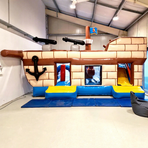 Castillo inflable comercial para niños al aire libre con forma de barco pirata, castillo hinchable con tobogán para fiestas - Product Image 1