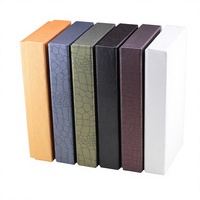 Boîte cadeau en stock avec couvercle et plateau, style pochette, en papier rigide texturé simili cuir motif crocodile, finition bronzée, exquise