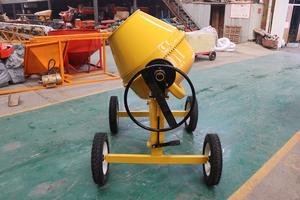 Piccola betoniera verticale portatile con capacità elevata 350 ~ 700 L per la costruzione - Product Image 4