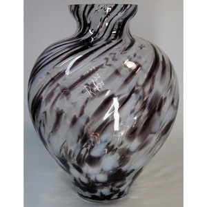 Florero de cristal hecho a mano italiano de diseño moderno único de Tammaro Home, decoración de suelo de excelente calidad para decoración de habitación - Product Image 4