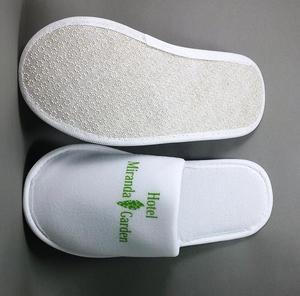 2024 pantoufles de demoiselle d'honneur simples mariée chaussures de mariage à talons hauts avec des gants de style coude - Product Image 2