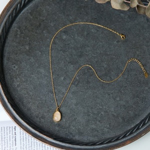 Collar de Cadena de Acero Inoxidable con Forma Irregular, Chapado en Oro, con Colgante de Piedra Natural, Joyería para Mujer - Product Image 3