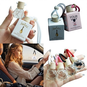 Luxury Car Hanging Air Freshener Essential Oil Diffuser Long Lasting Lightweight Fragrance - Product Image 5