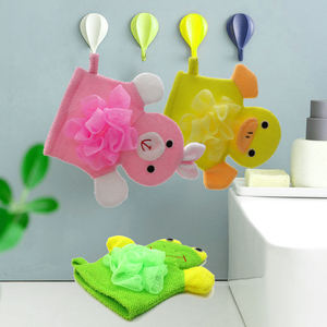 Éponge de bain pour bébé Panda Superstore, mignonne et en forme de dessin animé, gant de bain exfoliant doux - Product Image 4