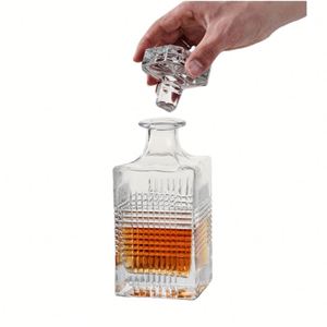 Vente en gros usine : Ensemble élégant de carafes à liqueur en verre de cristal, bouteille à liqueur, carafe à vin et carafe à whisky avec bouchon en verre - Product Image 4