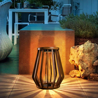 Lanternes solaires d'extérieur pour jardin, jardin, sol, éclairage LED, lanternes de sentier suspendues à énergie solaire, cadre en bois, style naturel