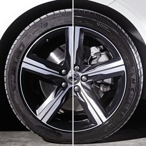 Sonax Xtreme Prime Quality Tyre Gloss Spray 400ml pour un brillant effet mouillé facile et un soin du caoutchouc, vente en gros - Product Image 4