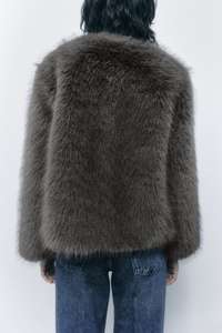 2022 <span class=keywords><strong>ZA</strong></span> <span class=keywords><strong>RA</strong></span> nuovo stile da donna giacca in pelliccia di coniglio con collo a V cappotti caldi invernali alla moda corti da donna - Product Image 3