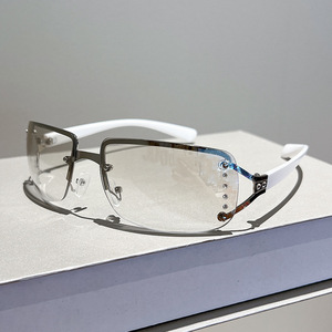 Lunettes de soleil de luxe unisexes 2024 Super Personality sans monture, ornées de diamants, carrées blanches, protection UV400 - Product Image 6