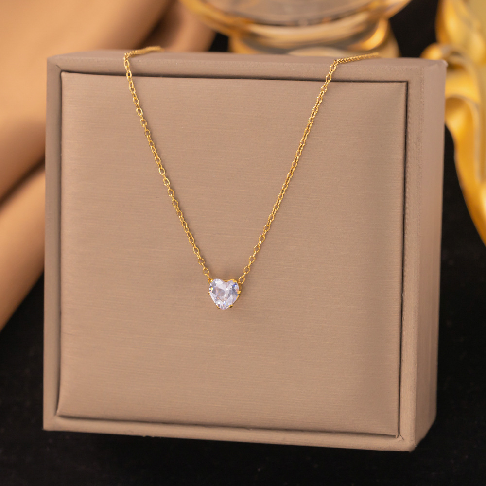 18k gold Heart-shaped zircon pendant on stainless steel necklace