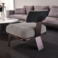 Chaise canapé simple design rétro scandinave en métal et acier inoxydable de luxe pour petites familles avec rembourrage éponge