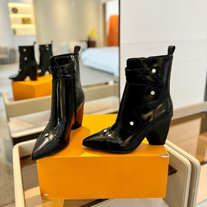 Bottines pointues à talons hauts pour femmes en cuir peint automne et hiver bottes serrées assorties - Product Image 3