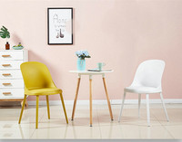 Chaise De salle à manger moderne pas chère, chaise en plastique jaune rembourrée