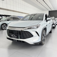 Подержанный BYD Song L DM-i 2025 года, запас хода 160 км (CLTC), подзаряжаемый гибридный внедорожник, стиль фастбэк, 5-местный, практичный городской электромобиль на новой энергии