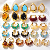 JUSNOVA Ensemble de boucles d'oreilles créoles épaisses en acier inoxydable plaqué or PVD 18K avec breloque en résine ambre pour femme, vente en gros, direct usine