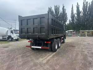 Camion Ribaltabile Sinotruck HOWO TX 8X4 a 12 Ruote, Autocarro Ribaltabile Sinotruck, Camion Pesante Nuovo Euro 2/Euro Peso Lordo Totale - Product Image 4