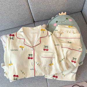 <span class=keywords><strong>Pyjama</strong></span> Confortable Femme en Soie de Lait à Col Revers, Imprimé Cerises Douces, <span class=keywords><strong>Manches</strong></span> <span class=keywords><strong>Longues</strong></span> et Pantalon Long, Tenue d'Intérieur Confortable - Product Image 1