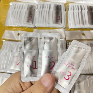 Solution pour <span class=keywords><strong>rehaussement</strong></span> de <span class=keywords><strong>cils</strong></span> en sachet, formule douce personnalisée pour lamination <span class=keywords><strong>des</strong></span> <span class=keywords><strong>cils</strong></span> et sourcils, kit de permanente pour <span class=keywords><strong>cils</strong></span>, fournitures pour <span class=keywords><strong>rehaussement</strong></span> et coloration <span class=keywords><strong>des</strong></span> <span class=keywords><strong>cils</strong></span> - Product Image 1