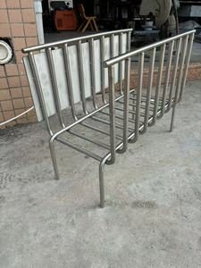 Cesta para brasero de acero inoxidable 304 con diseño plegable, altura ajustable y amortiguador de llama - Product Image 3