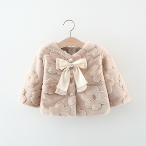 <span class=keywords><strong>Manteau</strong></span> court en peluche pour fille avec nœud papillon, simple boutonnage, vente en gros OEM personnalisée, vêtements d'extérieur d'<span class=keywords><strong>hiver</strong></span> pour filles - Product Image 3