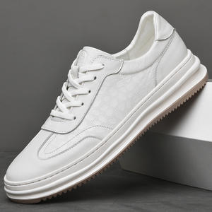 Zapatos Deportivos Casuales para Hombre 2026, Cómodos, de Piel Vacuna, con Suela Gruesa, Blancos, a la Moda - Product Image 3