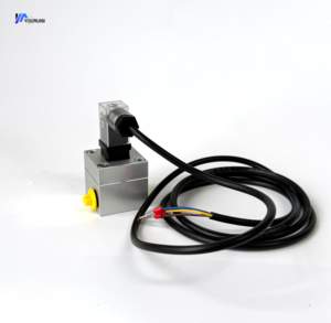 Alat Ukur Aliran <span class=keywords><strong>Digital</strong></span> Mini Presisi Tinggi PLC NPN Sensor Pulsa Gear Proteksi IP65/IP67 Akurasi 0.5% OEM Susu Makanan Minuman - Product Image 1