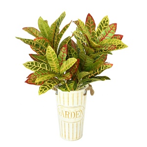 Piante Artificiali di Alta Qualità con Foglie Colorate, Alberi in Plastica per Decorazione d'Interni - Product Image 4
