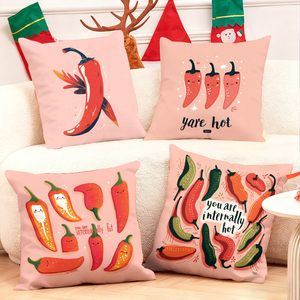 Coussins Thème Pimenté avec Motifs Ludiques « Intérieurement Piquant » et « Très Piquant » pour une Décoration Festive - Product Image 1