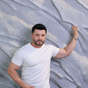 T-shirt extensible à col rond pour homme, en coton et lycra, pour entraînement sportif, production en gros, directement de l'usine - Product Image 4