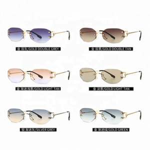 Gafas de Sol de Moda 2021 con Logotipo Personalizado, Gafas de Sol de Aleación con Degradado, Protección UV400, Montura Pequeña, Sin Montura, para Mujer - Product Image 6