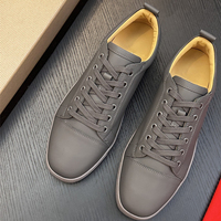 Chaussures de skate basses pour hommes en cuir véritable gris de qualité supérieure, chaussures décontractées à lacets avec bout uni de luxe