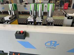 Centro di Lavorazione CNC a 4 Assi con Profilo in Alluminio Industriale per la Realizzazione di Fori su Finestre, Porte e Pareti Divisorie - Product Image 4