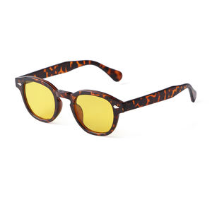 Fashion <strong>Korean</strong> Style Retro Round Sunglasses Tortoiseshell Frame Yellow Lens Rivets Sun <strong>Glasses</strong> Vintage Shades Ladies Eyewear - Product Image 1