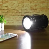 2025 lumière solaire Portable pliable LED lampe de poche scène flamme effet lampe Camping en plein air randonnée tente lanterne lumière