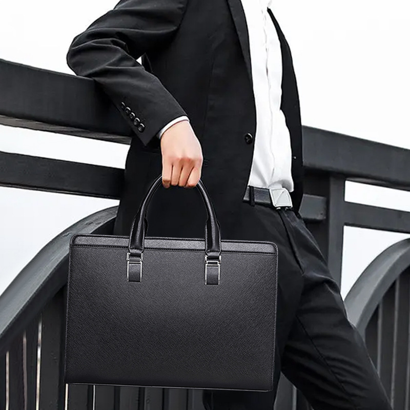 2025 New Designer Portable Men Luxury