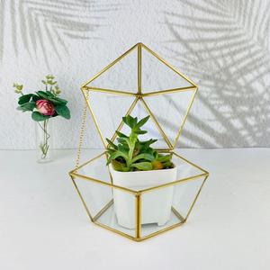 Terrario Geométrico de Vidrio Estilo Vintage Dorado Irregular para Plantas Suculentas de Mesa - Product Image 5