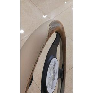 Funda para Volante de Malla Beige para Protección Interior del Automóvil - Product Image 1