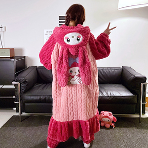 Completo <span class=keywords><strong>pigiama</strong></span> invernale <span class=keywords><strong>in</strong></span> <span class=keywords><strong>pile</strong></span> di corallo con cappuccio e vestaglia lunga con cappuccio - Product Image 3