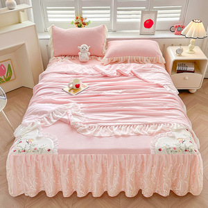 Pháp phong cách Ruffled ánh sáng màu hồng thêu mùa hè ngủ Viện trợ ren 4pcs Quilt bedding Set - Product Image 2