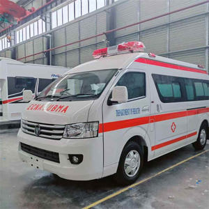 Nouvelle ambulance à conduite à droite, unité de soins intensifs entièrement équipée, véhicule médical d'urgence 4x2, essence, transmission automatique, norme d'émission EURO 5 - Product Image 1
