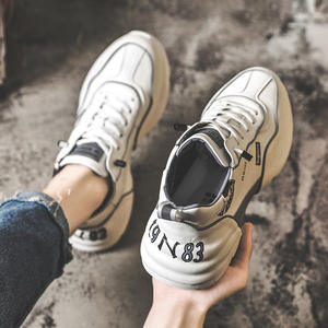 Zapatos deportivos casuales de alta gama para hombre, estilo 2026, con suela gruesa, color blanco. - Product Image 4