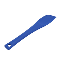 Spatule mélangeuse en silicone avec trou de suspension pour la pâtisserie