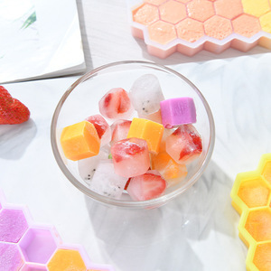 <span class=keywords><strong>Mini</strong></span> bandeja de cubitos de hielo de silicona de nido de abeja personalizada con tapa, moldes de hielo de silicona grandes, molde de bandeja de hielo - Product Image 6